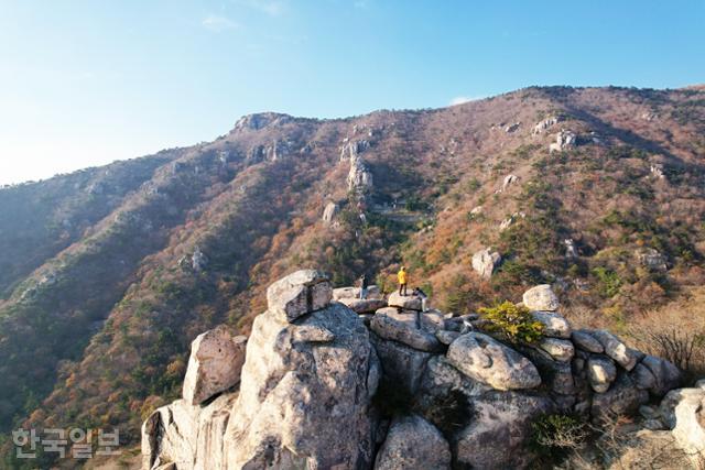 글이 길이 되고 숲이 되고... '한강'이 흐르는 문학의 산줄기