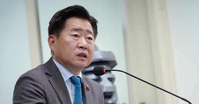 오영훈 제주지사 “대통령, 탄핵 이전에 스스로 퇴진해야”