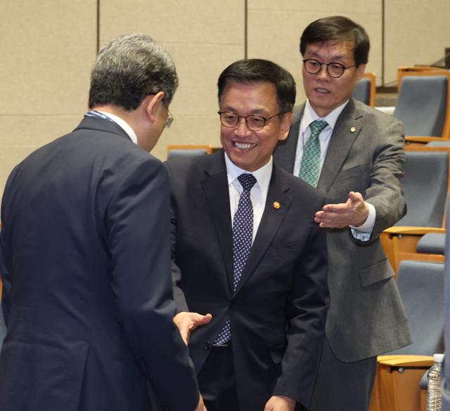 최상목, "수습 절차 측면 불확실성 해소"…긴급 대응체계 작동