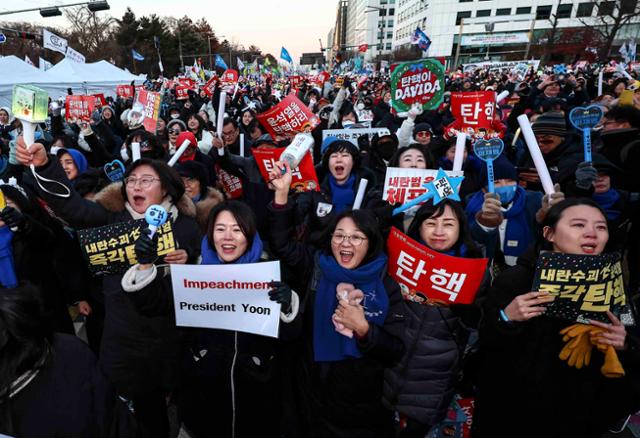 "한국 계엄 정국, '빨리 빨리' 문화 재확인 계기" 외신 평가