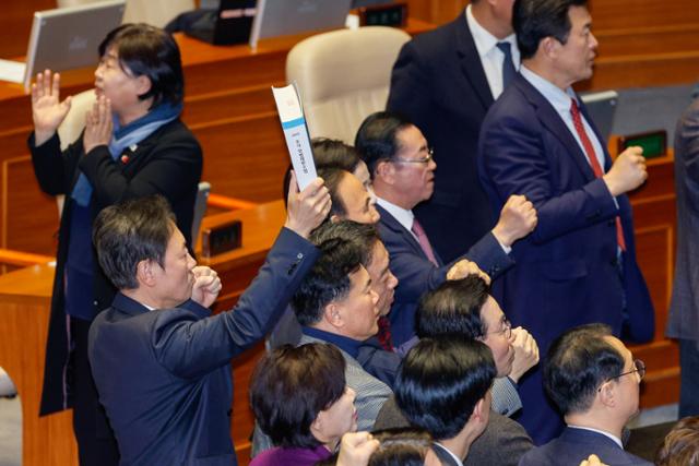 국민의힘 "韓 총리 탄핵은 '초법적 권력 행사'… 모조리 처단한다는 공포정치"