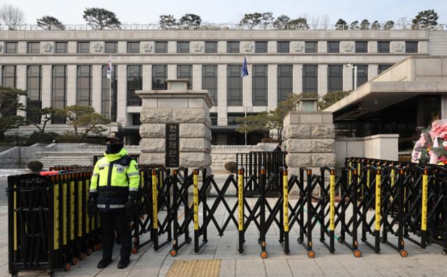 헌재, 尹 측 문제 삼았던 수사기록 신청 "헌재법 근거... 문제없어"