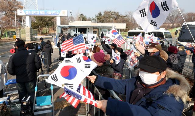 윤 대통령 강제구인에만 매달리는 아마추어 공수처