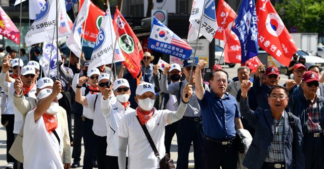 '버거보살' 노상원도 찾아간 '대수장', 尹 정부서 어떻게 영향력을 키웠나