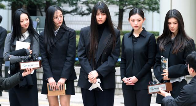 법원 "뉴진스 멤버들, 독자 활동 못 해" 어도어 가처분 인용한 이유는
