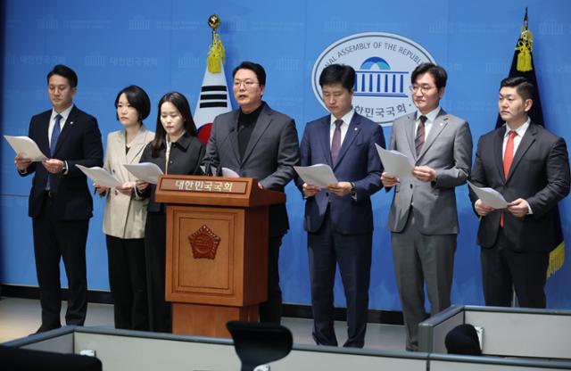 청년 불리한 연금 모수조정, 구조개혁으로 해결해야