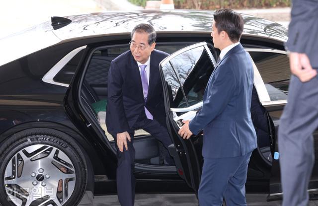 87일 만 직무 복귀한 한덕수 대행, 첫날 '산불 대응'에 집중