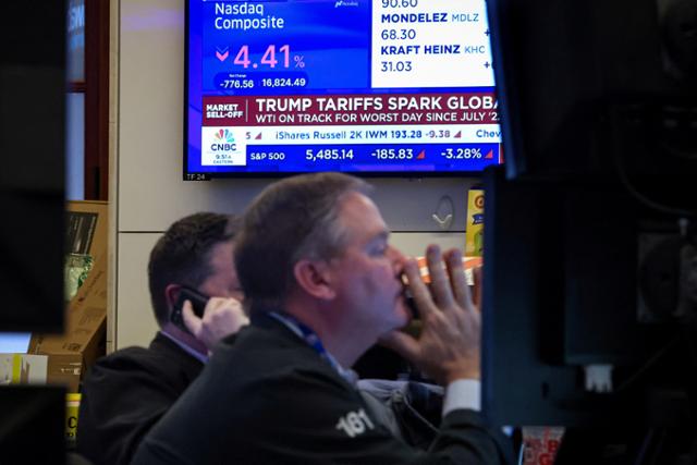 Trump: NYSE Reopens After Market Pause - News Directory 3