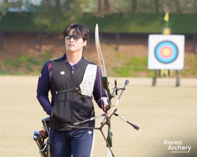 '재매이햄' '부정선거 남한총책'... 양궁 국가대표 장채환, '극우성향' SNS 게시글 더 있었다-사회ㅣ한국일보