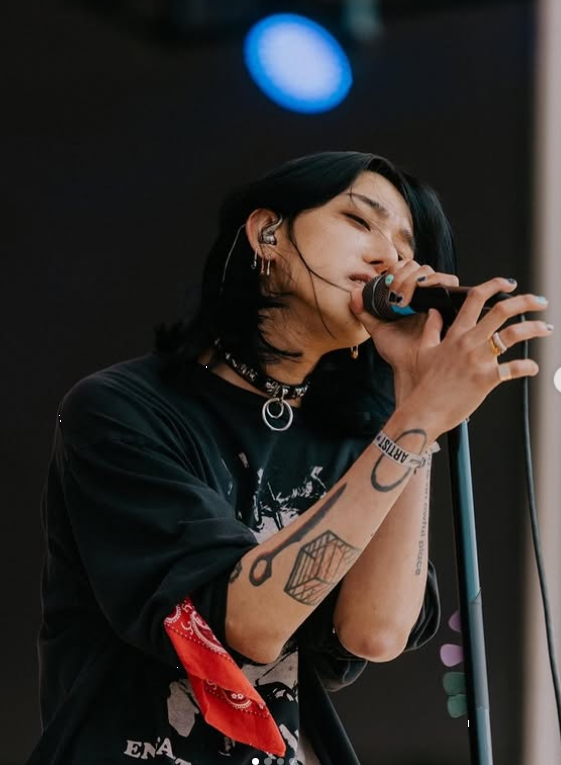 Loren / Captured from Loren's social media