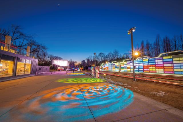 A nighttime view of Nowon Light Garden at Hwarangdae Railroad Park in Seoul / Hankook Ilbo